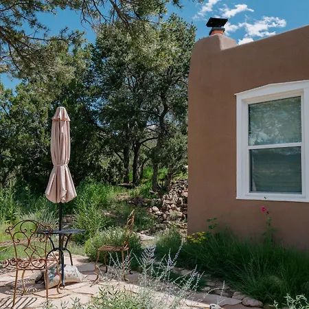 Tesuque Outpost Casita E & F Views In Holiday home