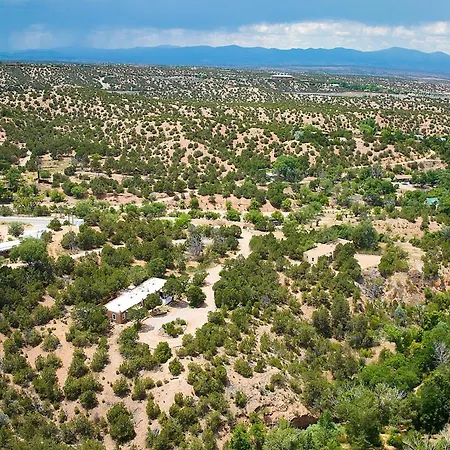 Tesuque Outpost Casita E & F Views In Holiday home