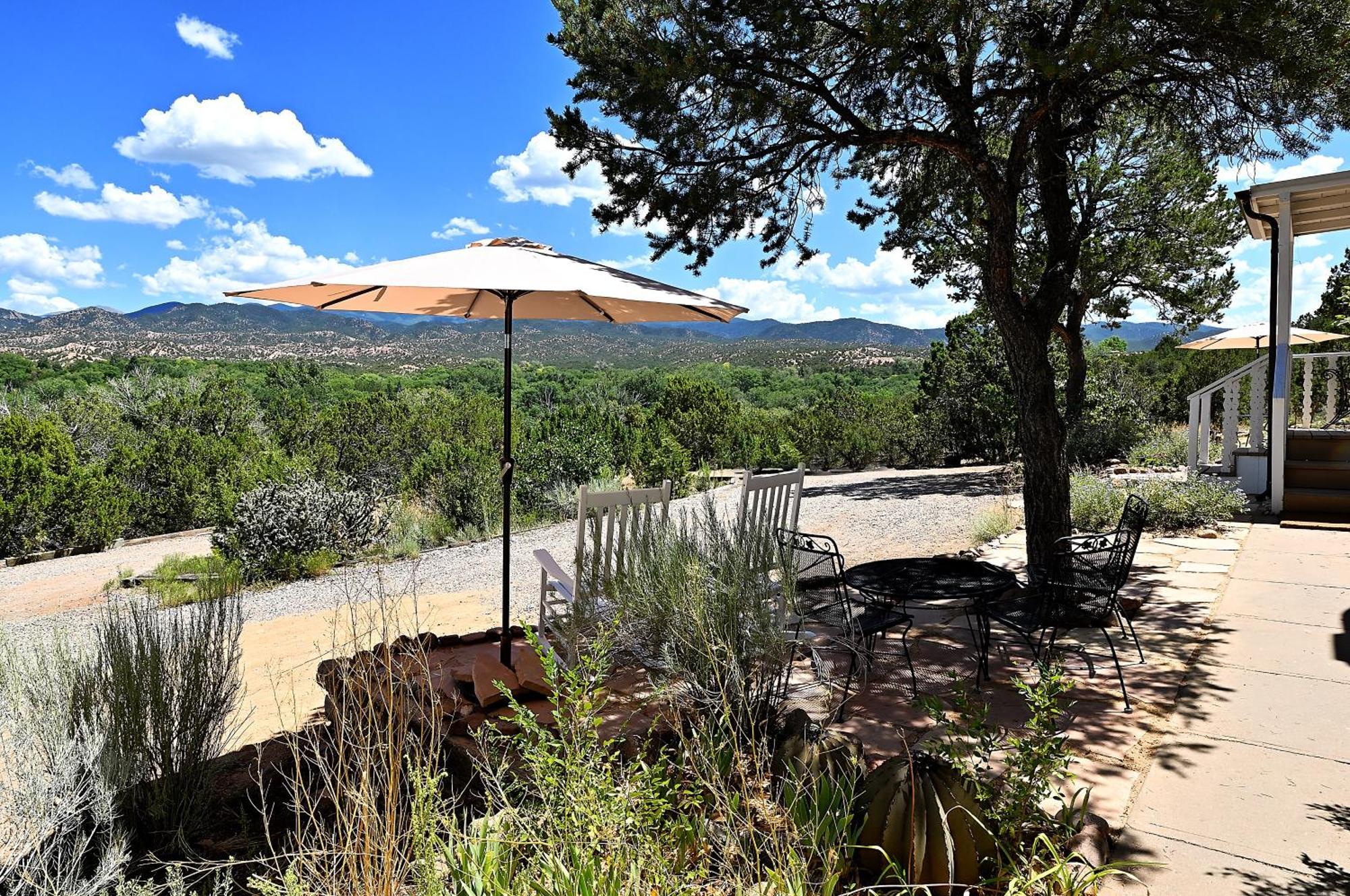Tesuque Outpost Casita E & F Views In Santa Fe